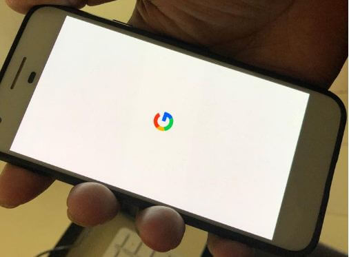 So beheben Sie Google Pixel 2 auf dem Startbildschirm